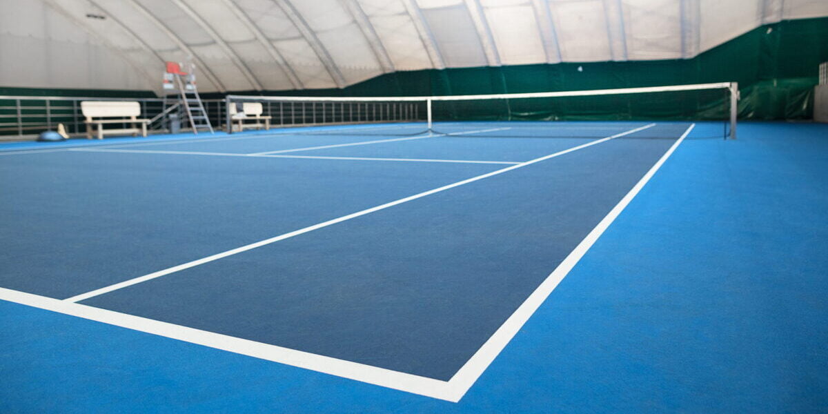 campo tennis sintetico indoor